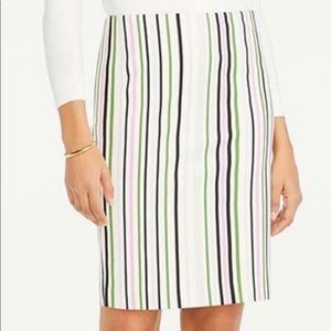 NWOT Ann Taylor pencil skirt